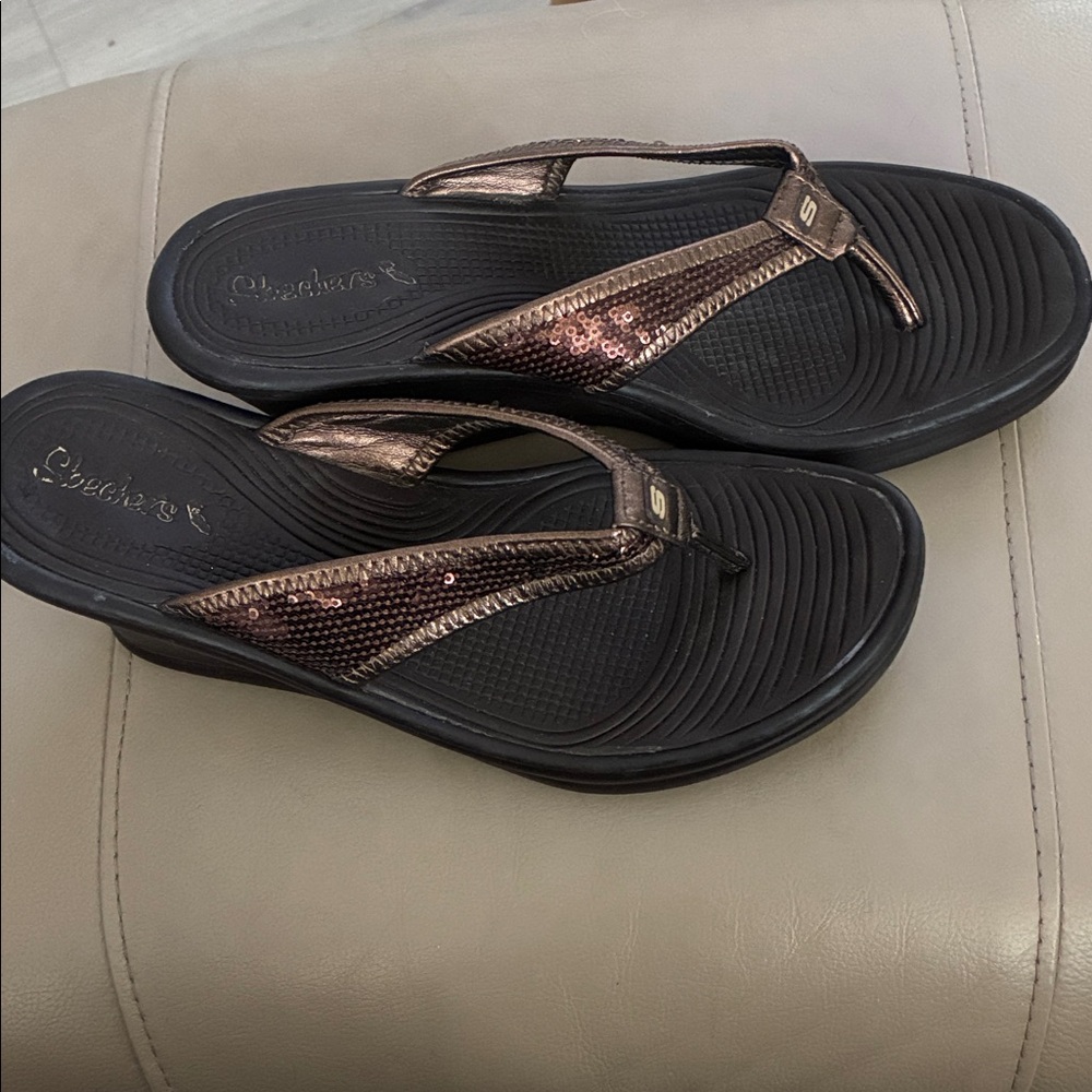 Skechers Women's Black and Bronze Sequin Sandals